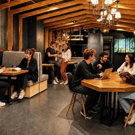 Namba Guesthouse Hive-3