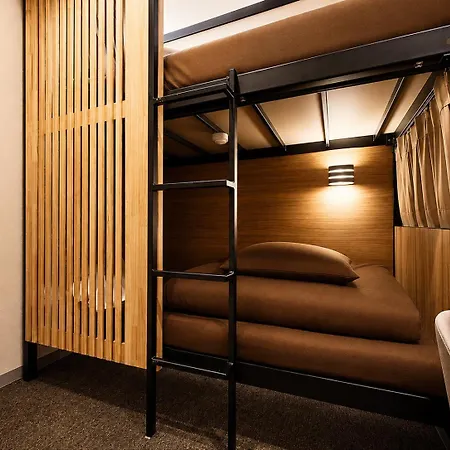 Namba Guesthouse Hive-2
